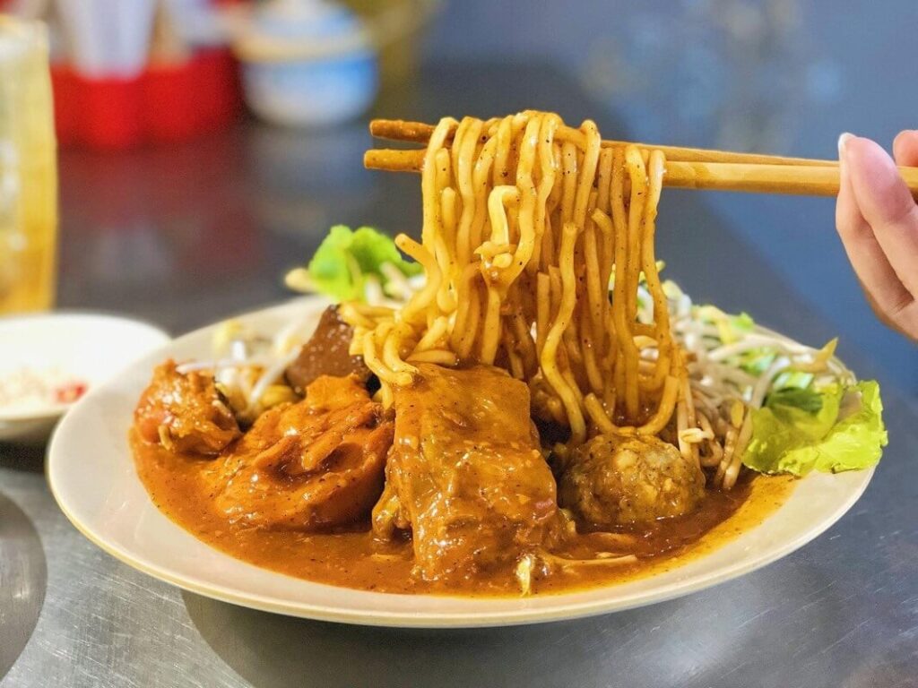 Bánh tằm cay là loại bánh tằm miền Tây độc đáo, du khách đừng bỏ qua!