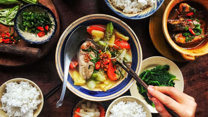 Mâm Cơm Miền Tây: 30+ Thực Đơn Hàng Ngày Chuẩn Vị Dân Dã 3 Canh chua cá lóc đồng trong mâm cơm miền Tây