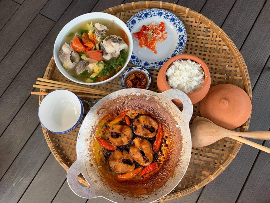 Mâm Cơm Miền Tây: 30+ Thực Đơn Hàng Ngày Chuẩn Vị Dân Dã 2 Nét đặc trưng của mâm cơm miền Tây
